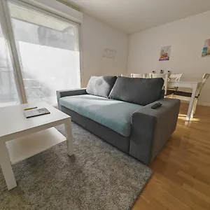 https://paris-15-min-appartement-tout-confort-6-couchages.fr-paris.fr
